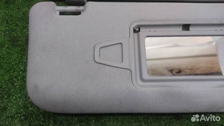 Козырек солнцезащитный правый Mercedes Benz E-cla