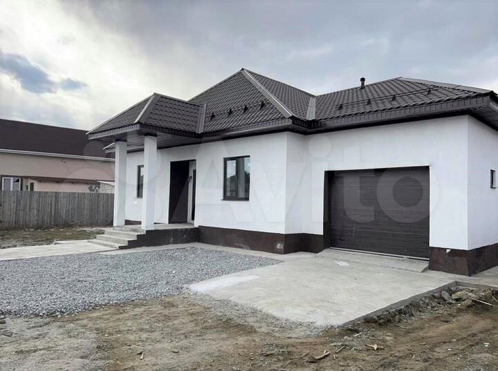 Коттедж 156,6 м² на участке 8,4 сот.