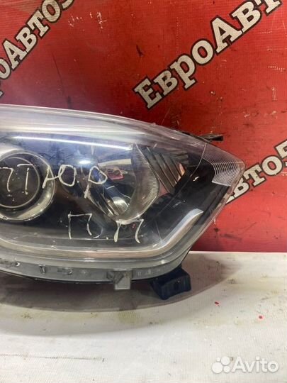 Фара передняя правая Renault Captur 1