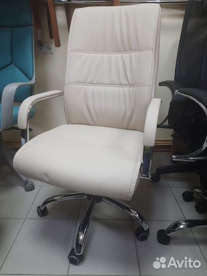 Компьютерное кресло