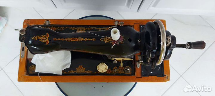 Швейная машинка ручная