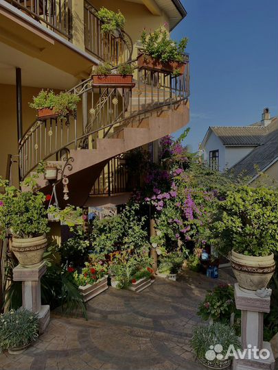 Горничная в гостевой дом