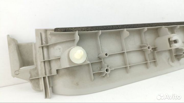 Обшивка багажника правая Nissan Patrol Y62 VK56VD