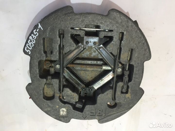 Органайзер багажника (домкрат) (Kia Quoris)