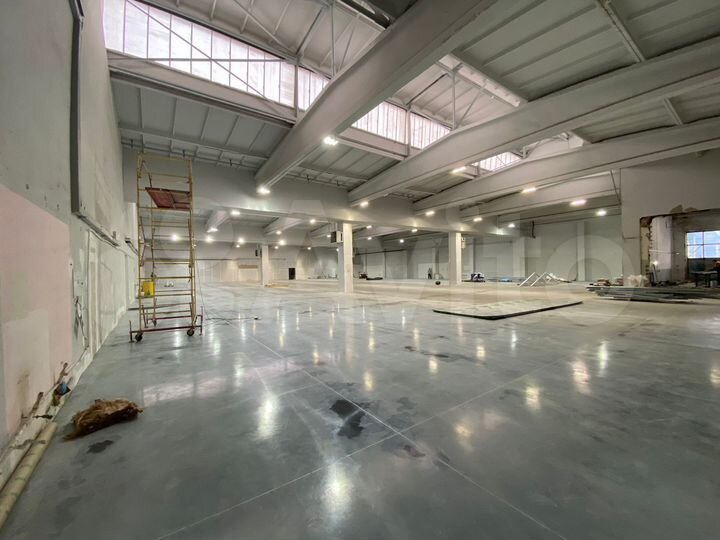 В аренду на 1 линии, 1 этаж, газ, вода, 650 м²