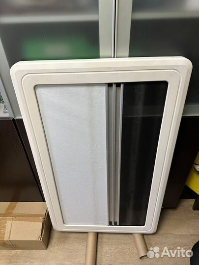 Рамка окна автодома 900х550