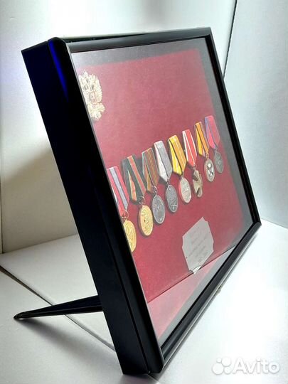 Настольные витрины для медалей 30х40