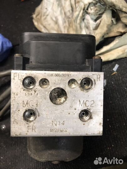 Блок ABS Mitsubishi Pajero 2 поколение