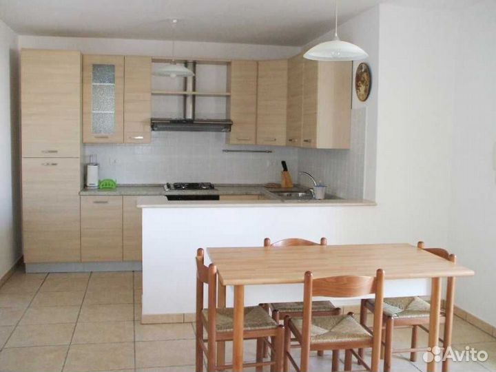 Кухня на заказ столешница в подарок