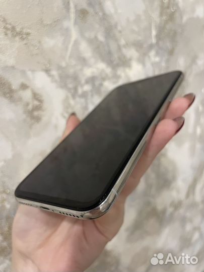 iPhone X, 64 ГБ