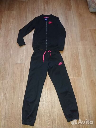 Спортивный костюм для девочки 137-148
