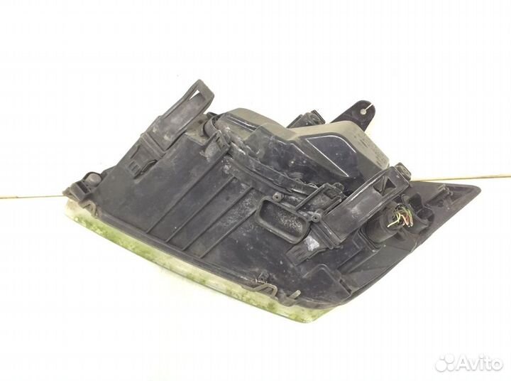 Фара Ford Focus 2 (2004-2011)