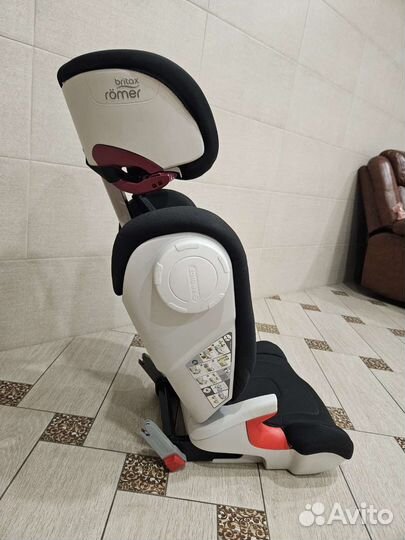 Детское автокресло 15 до 36 кг britax romer isofix