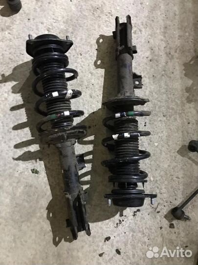 Стойка амортизатора в сборе передняя Hyundai Creta