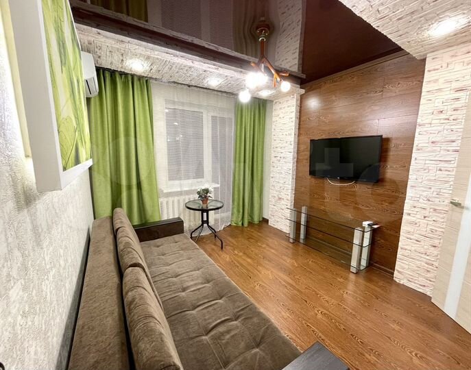 2-к. квартира, 65 м², 7/14 эт.