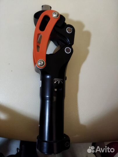 Коленный модуль протеза