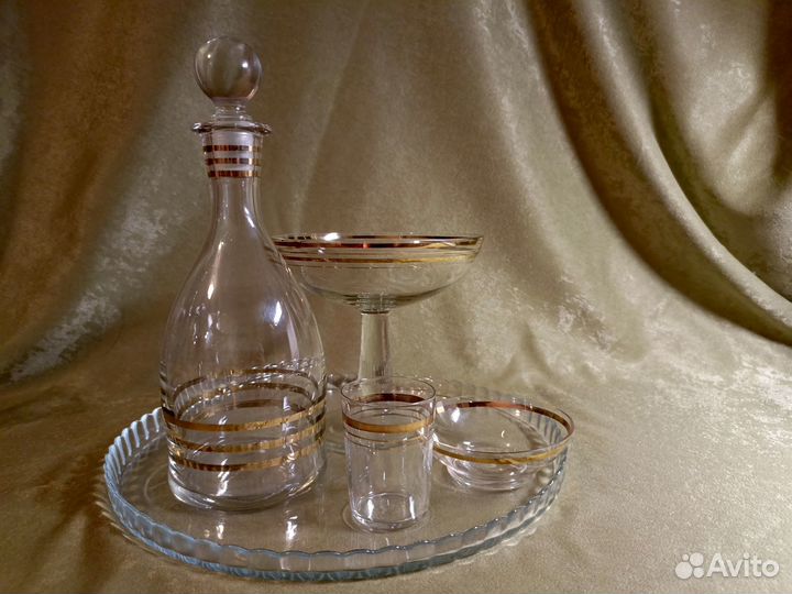 Набор винтажной посуды из тонкого стекла