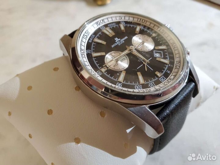 Часы jacques lemans