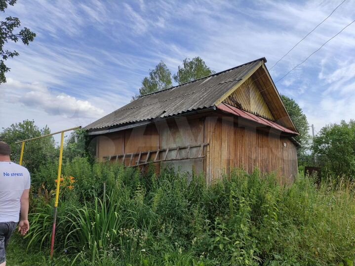 Дом 25 м² на участке 4 га