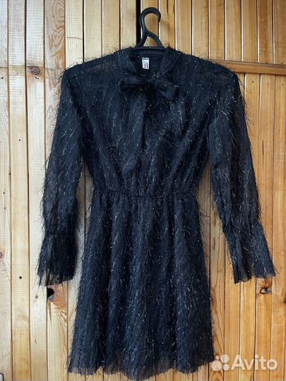 Красивое женское платье