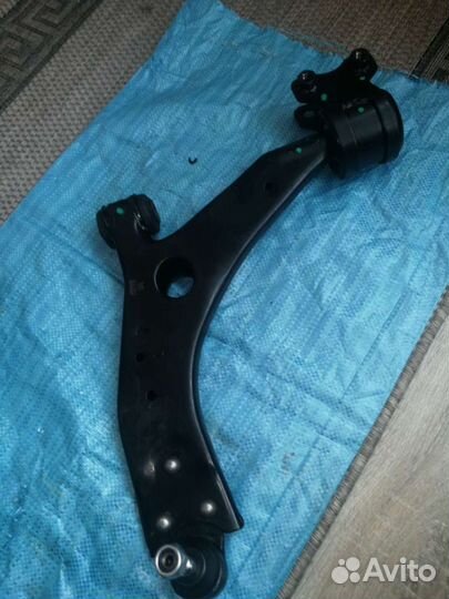 Продам рычаг подвески передний левый fenox CA11119