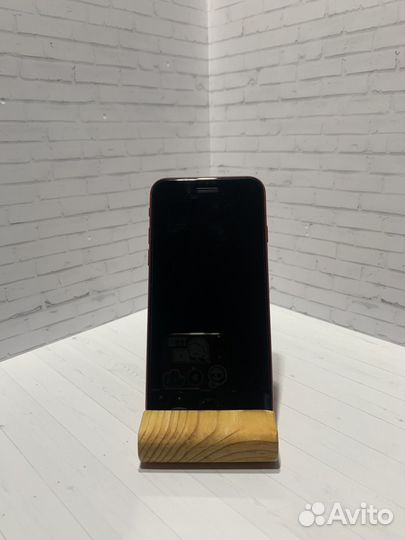 iPhone SE (2020), 64 ГБ
