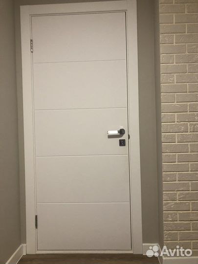 Дверь межкомнатная белая