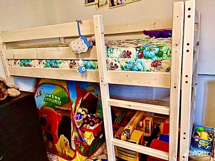 Кровать чердак с рабочей зоной