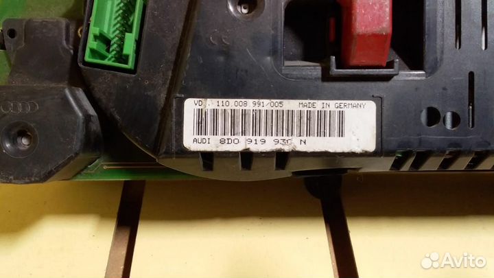 Щиток приборов Audi C4(4x4) A6 2.8Бензин 1991-1997