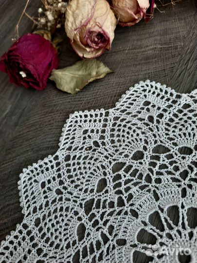 Салфетка ажурная ручной работы