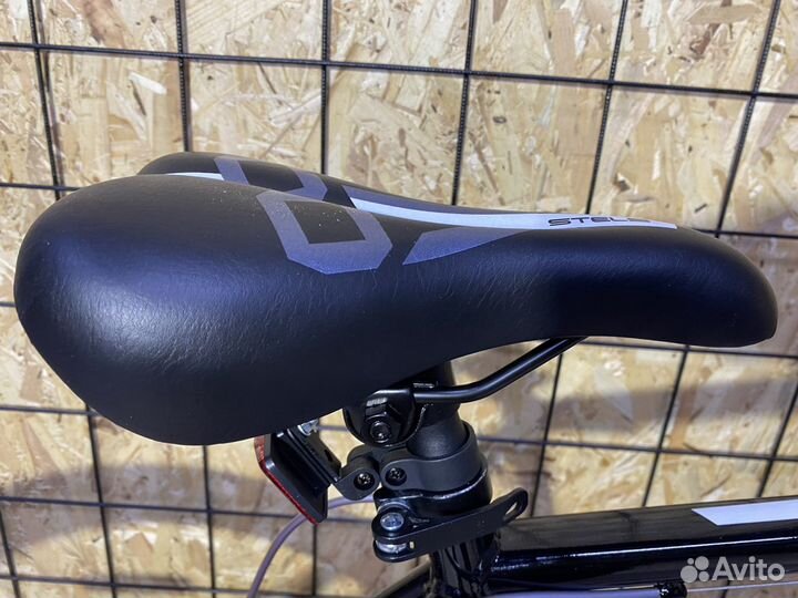 Велосипед горный Stels Navigator 700 MD 27.5