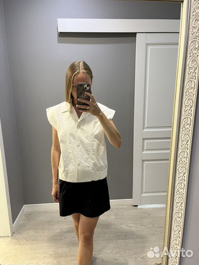 Джинсовая жилетка Mango