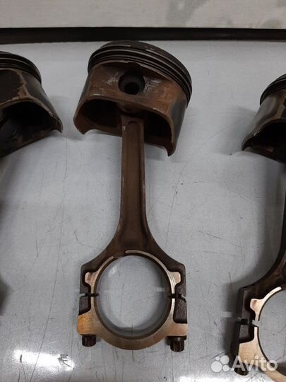 Поршень Ford Focus CB8 iqdb 2013