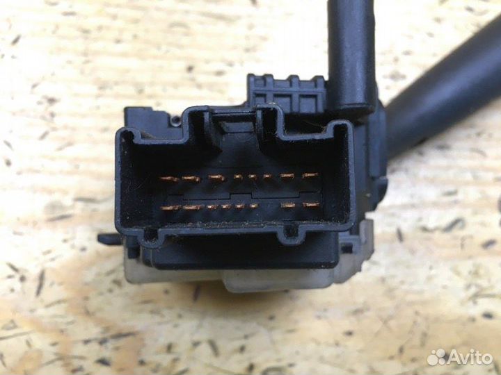 Блок подрулевых переключателей правый Toyota Vista