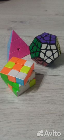 Кубики-рубики: классический, мегаминкс, ромб