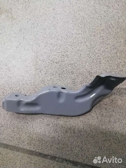 Кронштейн крыла переднего левого Kia Rio 3