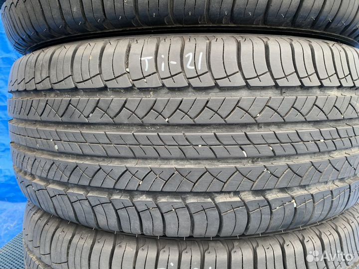Michelin Latitude Tour HP 235/55 R17