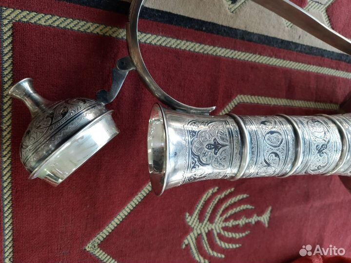 Полностью Серебряный кувшин