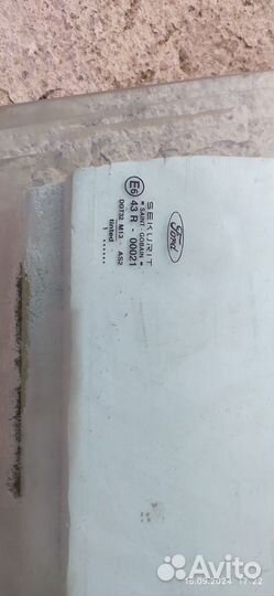 Стекло передней правой двери Форд Мондео 2001г