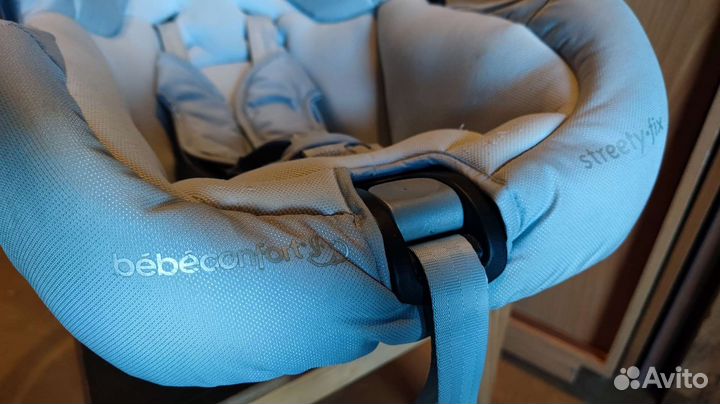 Автокресло Bebe Confort Streety Fix группа 0+