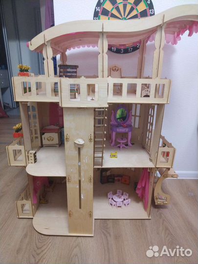 Домик кукольный с мебелью, 3 этажа