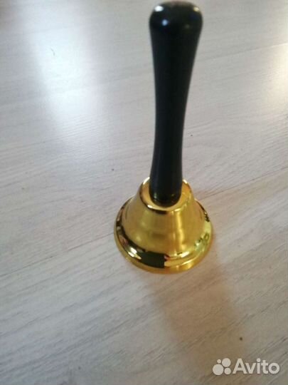 Колокольчик с ручкой