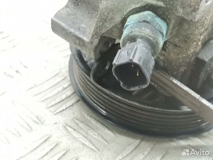 Насос гидроусилителя Ford C-MAX