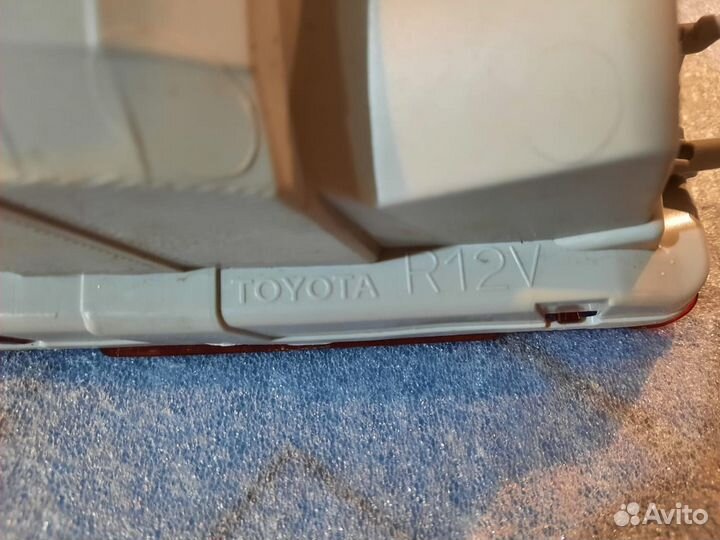 Фонарь противотуманный задний toyota LC Prado 150