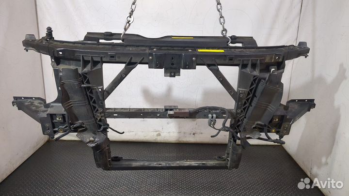 Рамка передняя Nissan Armada, 2010