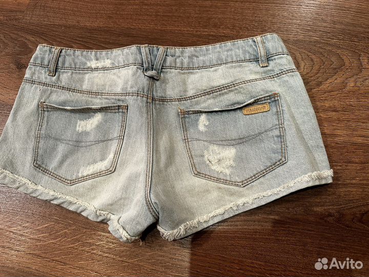 Шорты джинсовые pull&bear 32