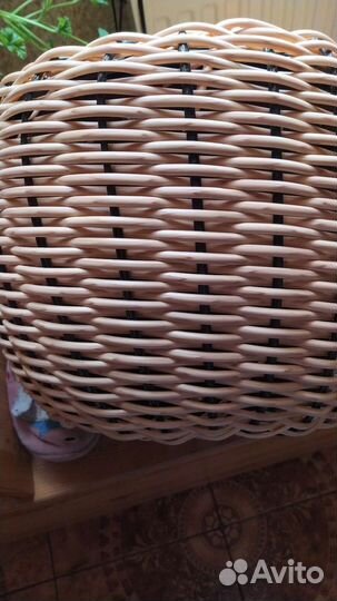 Кашпо для цветов из полиротанга