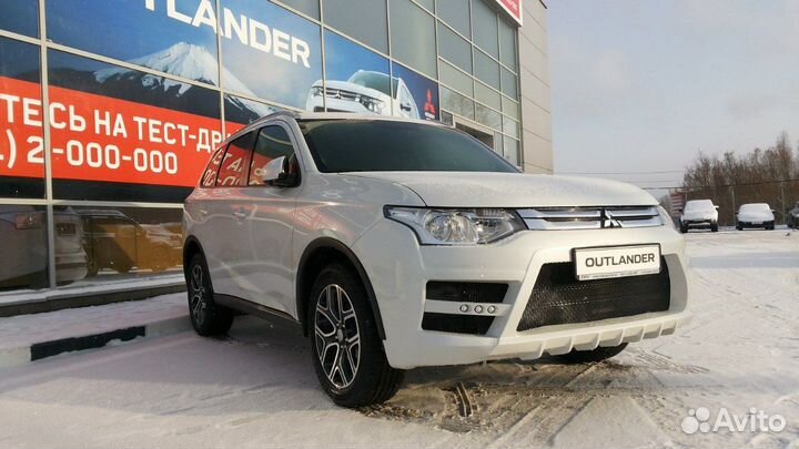 Передний бампер Mitsubishi Outlander exclusive