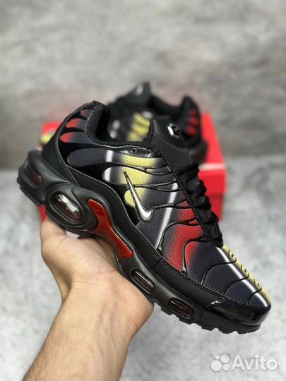 Кроссовки Nike air max tn plus