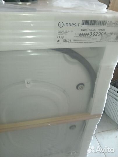 Стиральная машина Indesit, 40см, новая, в упаковке